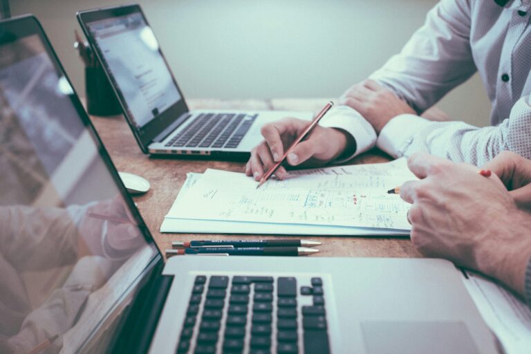Indicateur MACD : définition, fonctionnement et méthode d’interprétation complète